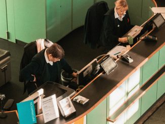 Trouvez l'hôtesse d'accueil idéale pour votre entreprise